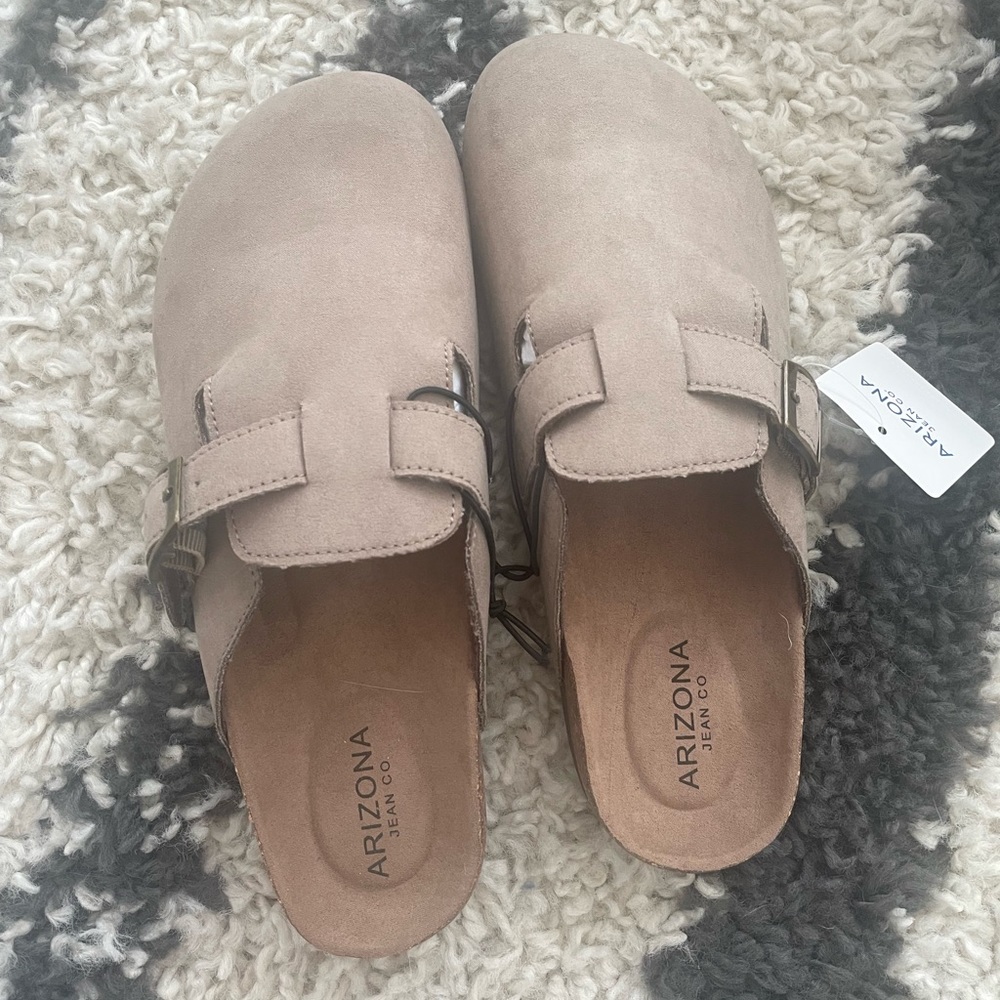 Arizona Womens Delano SlipOn Shoe